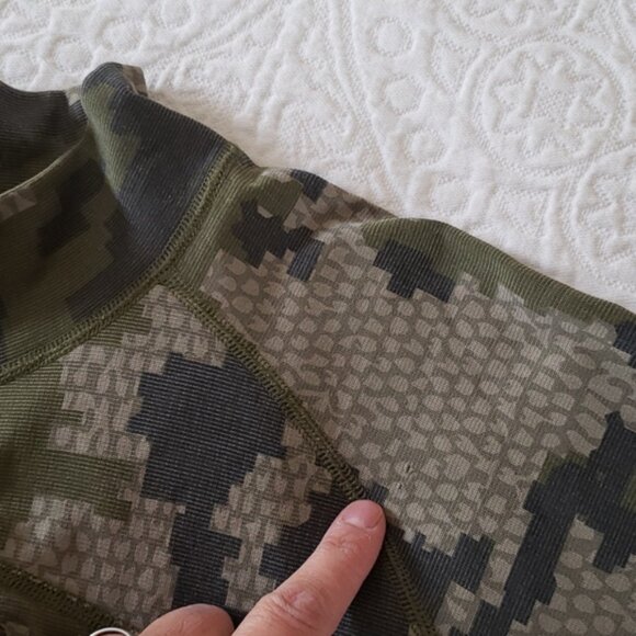 Kuiu half zip pullover - Picture 8 of 9